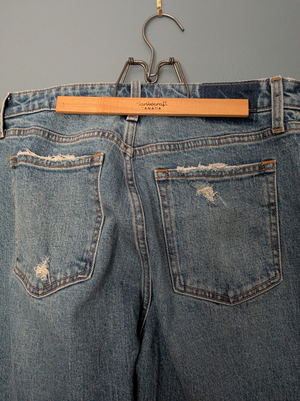 Abercrombie & Fitch Light Wash Distressed Mom Jeans - Curve Love - Picture 9 of 12